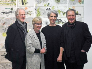 Ernest a. Kienzl, Eva Bakalar, Renate habinger und J.F. Sochurek vor einer Arbeit von Renate Habinger anlässlich der Eröffnung der Ausstellung »mixed positions« im Haus der Kunst, Baden