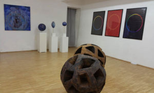 Blick in die Ausstelllung „rund“